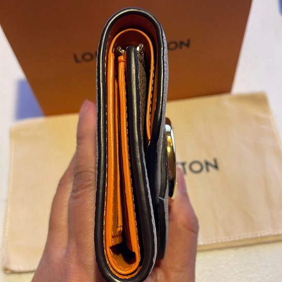 EUC Louis Vuitton Grained calfskin Pont Neuf Trifold Compact wallet Gris - Picture 6 of 17